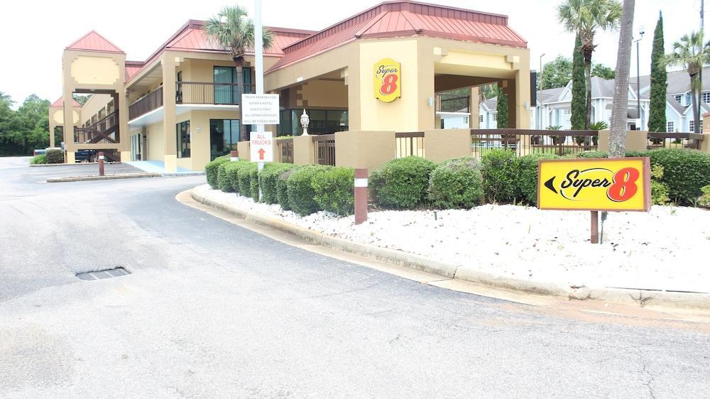 Super 8 By Wyndham Mobile/Tillmans Corner Bagian luar foto