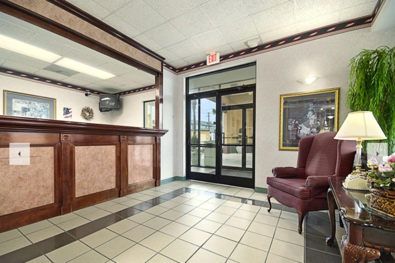 Super 8 By Wyndham Mobile/Tillmans Corner Bagian luar foto