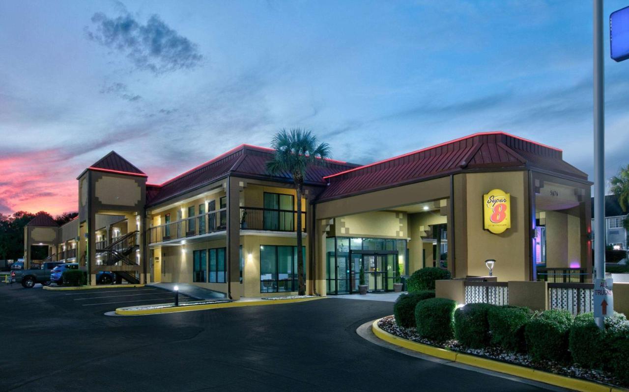Super 8 By Wyndham Mobile/Tillmans Corner Bagian luar foto