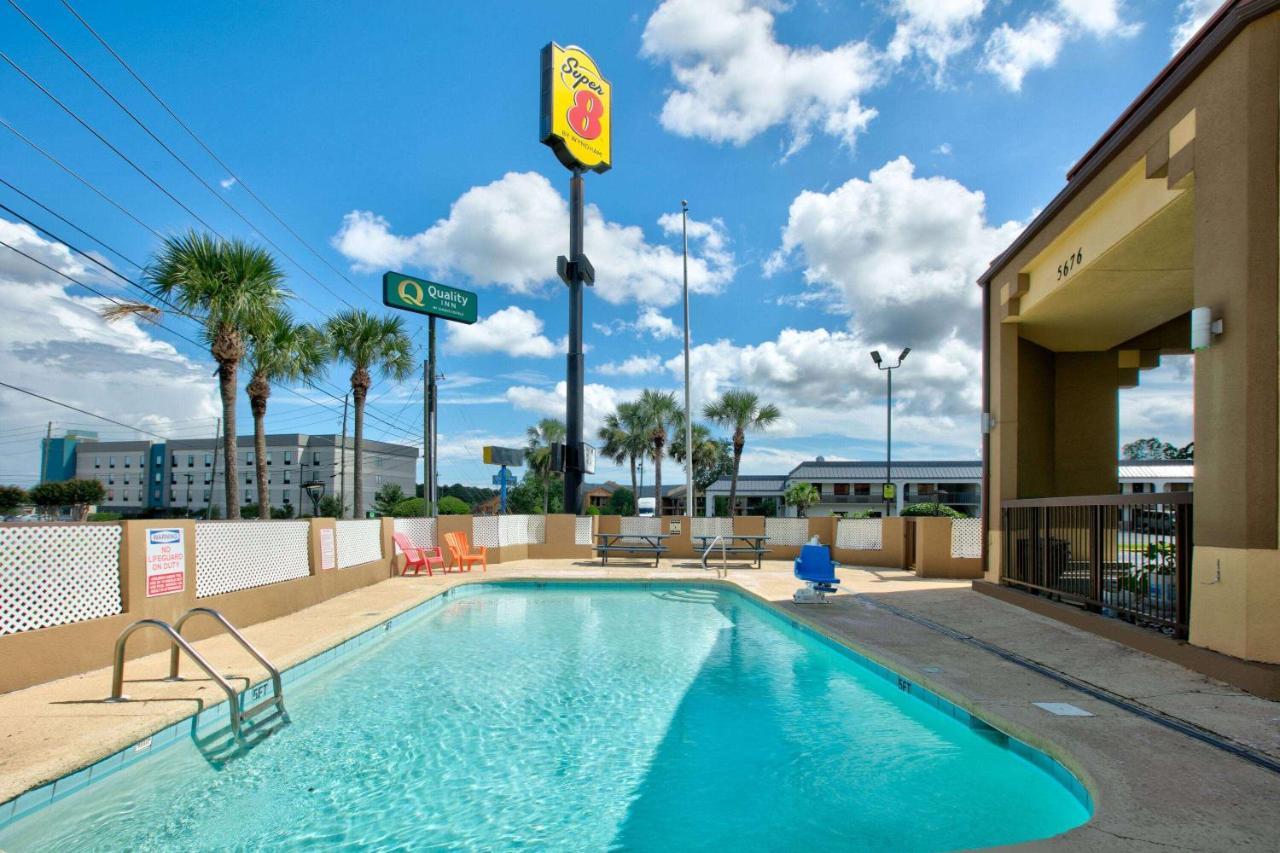 Super 8 By Wyndham Mobile/Tillmans Corner Bagian luar foto